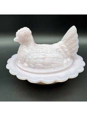 Mosser Glass Crown Tuscan Pink 6.5” Hen Chicken on Nest Split Tail Candy Dish